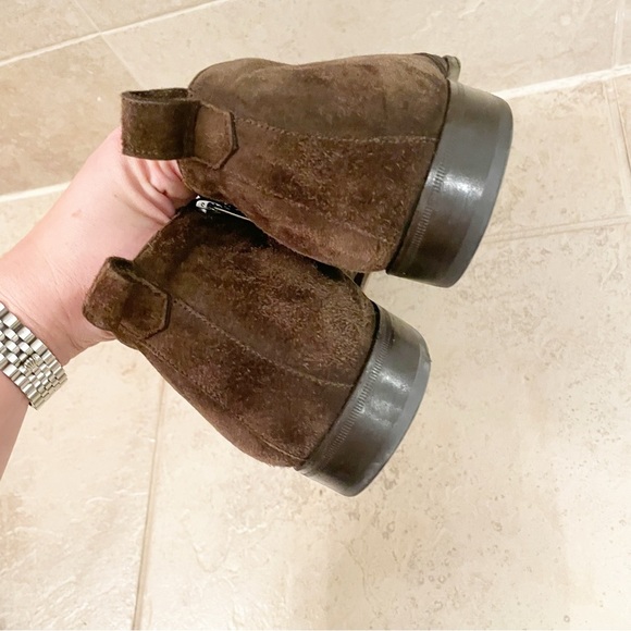 Salvatore Ferragamo Suede Ankle Chelsea Boots - Picture 4 of 10